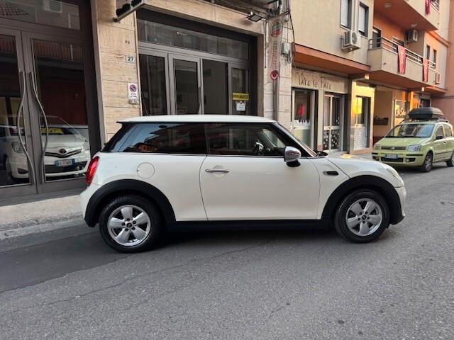 Mini Cooper 1.5 One D