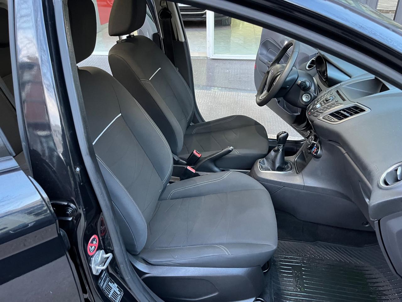 Ford Fiesta 1.5 TDCi 75CV 5 porte Business