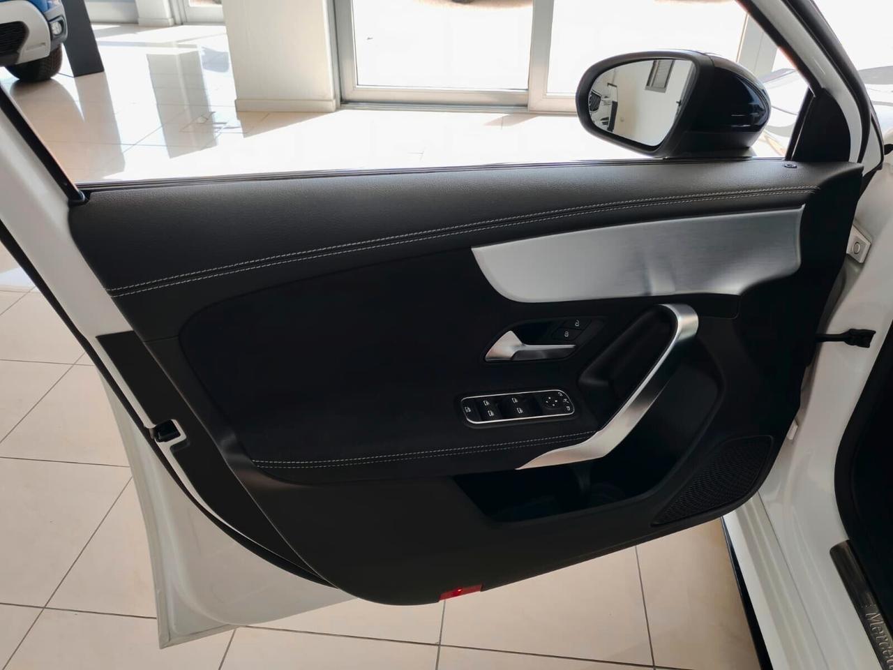 Mercedes Classe A 180 d Premium Night Edition 2021