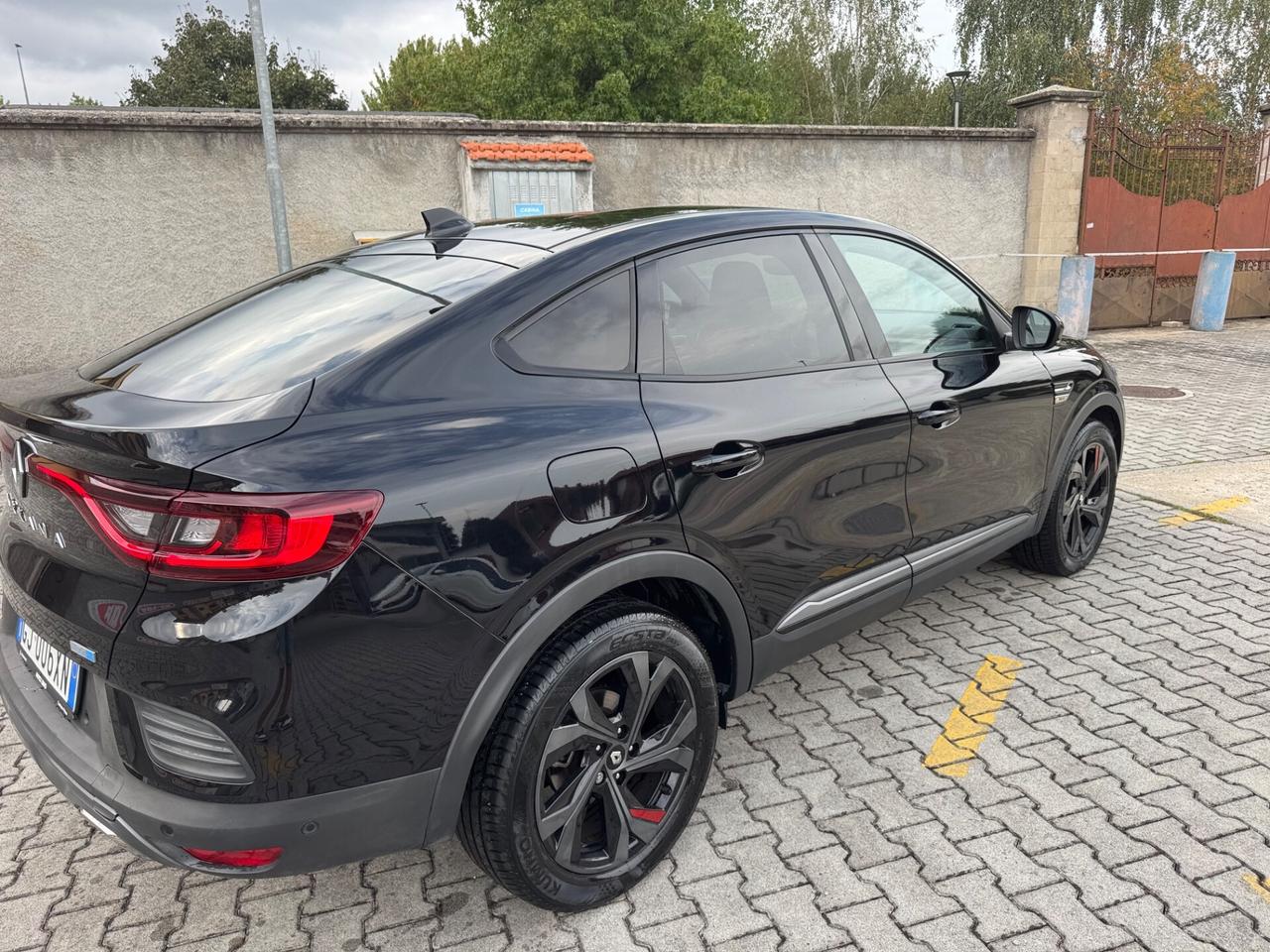 Renault Arkana Hybrid E-Tech 145 CV R.S. Line