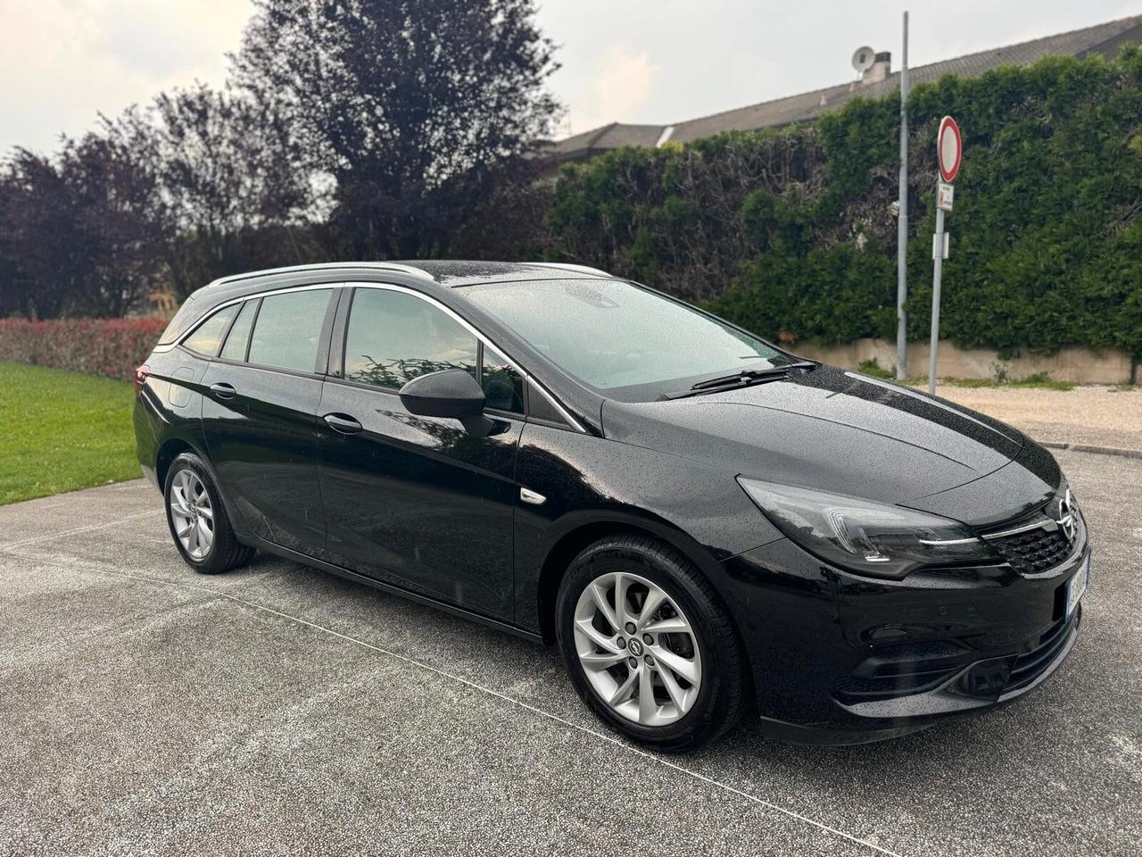 Opel Astra 1.5 CDTI 122 CV S&S AT9 Sports Tourer Ultimate neopatentati