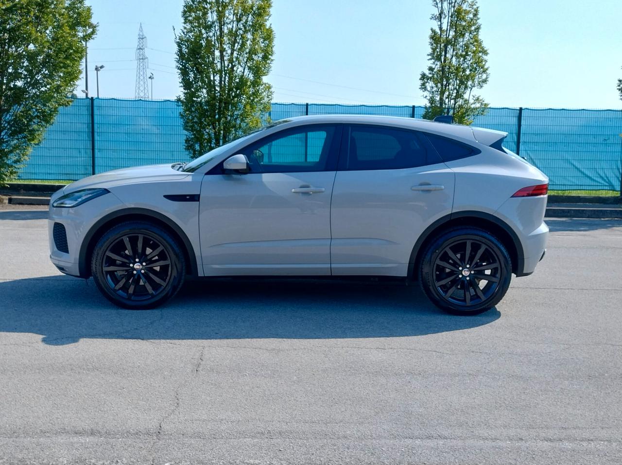 Jaguar E-Pace 2.0D 180cv AWD R-Dynamic S BLACK PACK