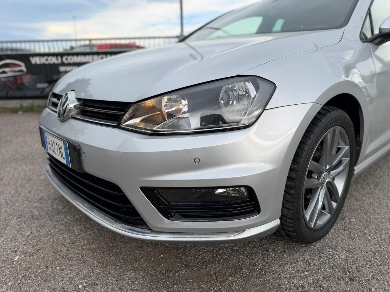 VOLKSWAGEN Golf 1.6 TDI 110CV R LINE 5p. Sport Edition BMT