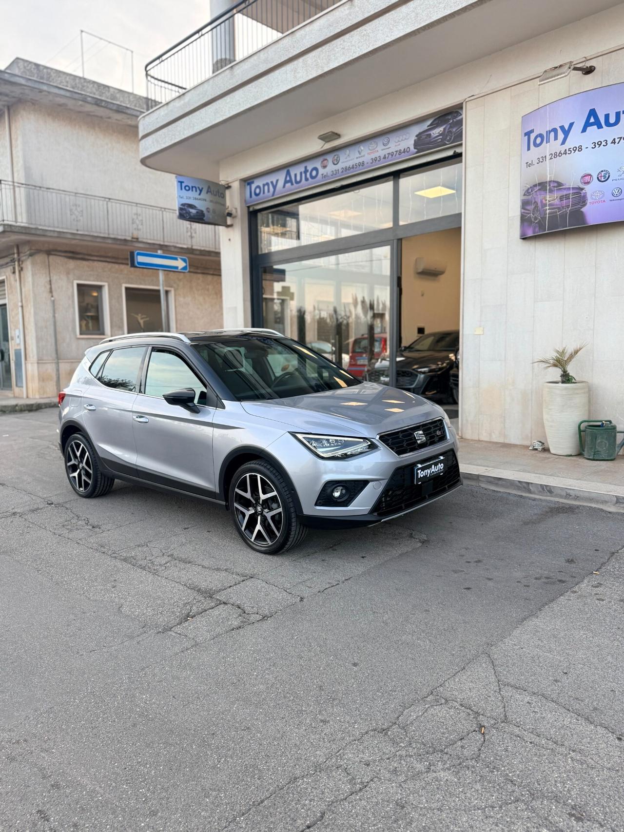 Seat Arona 1.0 TGI FR BENZINA/METANO DI SERIE, CON APPLE CARPLAY,ANDROID AUTO,TELECAMERA,NAVI,FULL LED