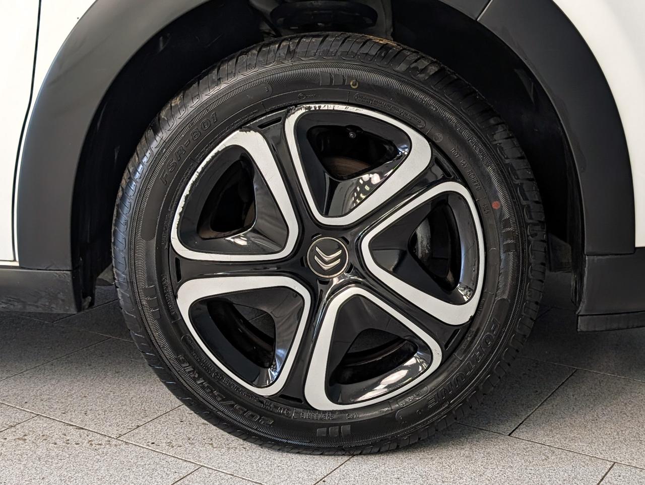 Citroen C3 1.2 puretech 83cv Shine