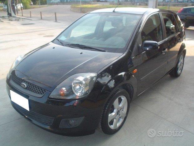 Ford Fiesta 1.4 TDCi 5p. Titanium