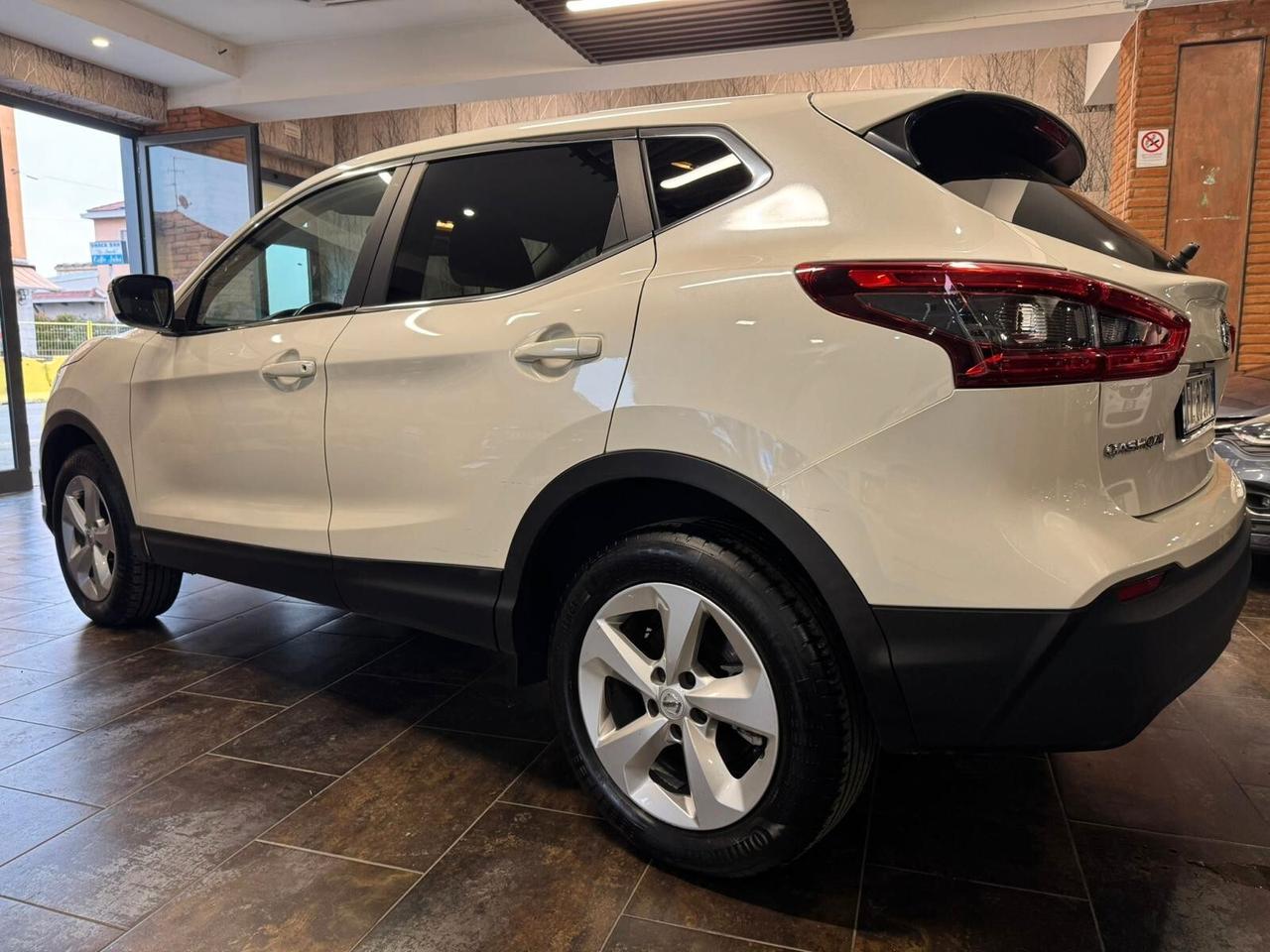 Nissan Qashqai 1.2 DIG-T Business