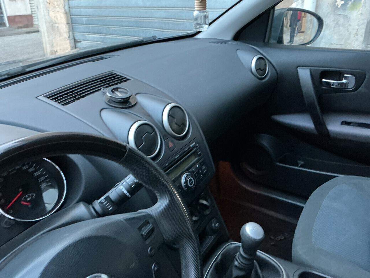 Nissan Qashqai 1.5 dCi DPF Tekna