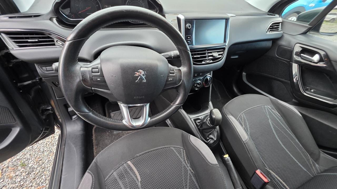 Peugeot 208 1.4 HDi 68 CV 5 porte Allure
