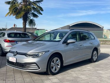 Volkswagen Golf Variant 2.0 TDI SCR Life FINANZIABILE