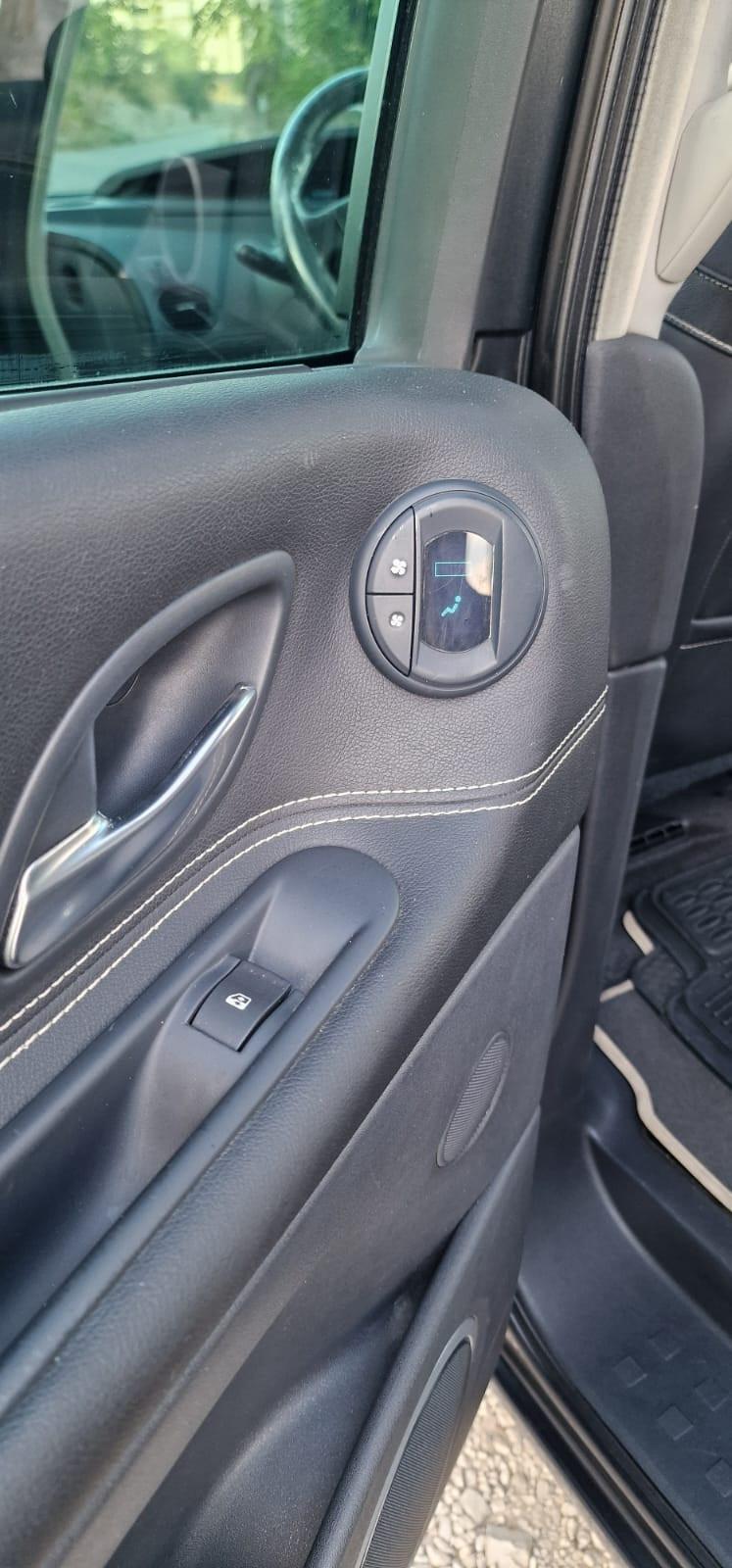 Renault Espace Grand 2.0 dCi 175CV Proactive Initiale 7 POSTI