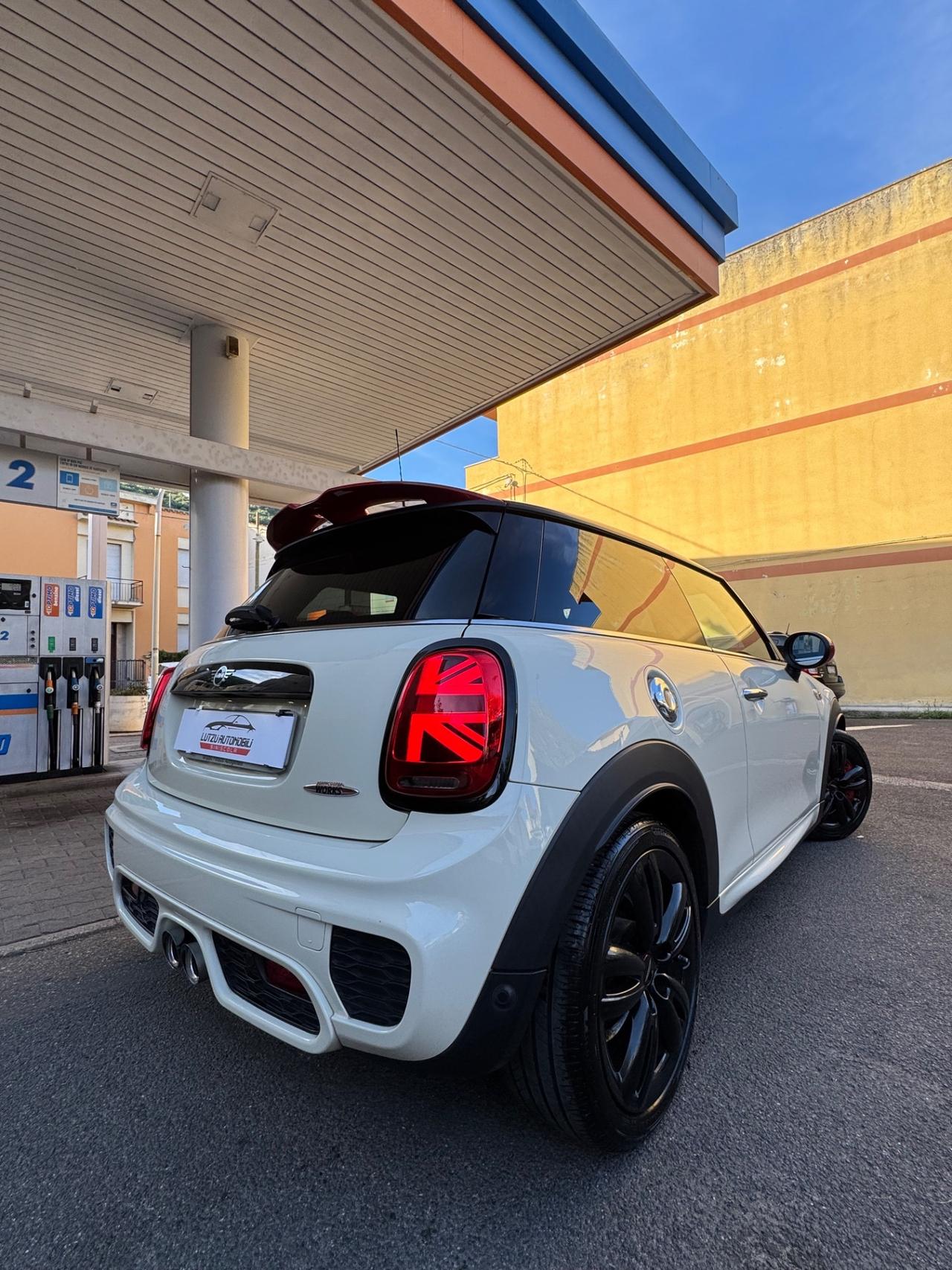 Mini F56 2.0 John Cooper Works Pro 231cv Auto 3p