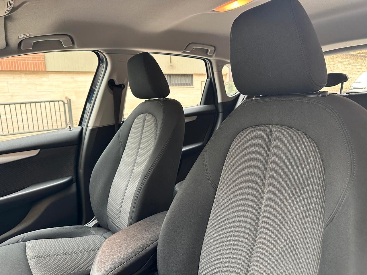 Bmw 216d Active Tourer autom. Advantage