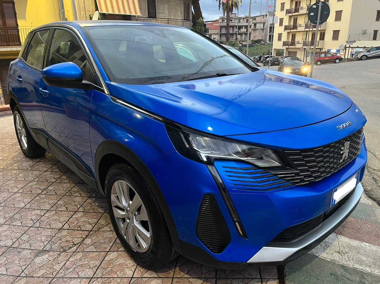 Peugeot 3008 BlueHDi 130 S&S EAT8 Active Pack