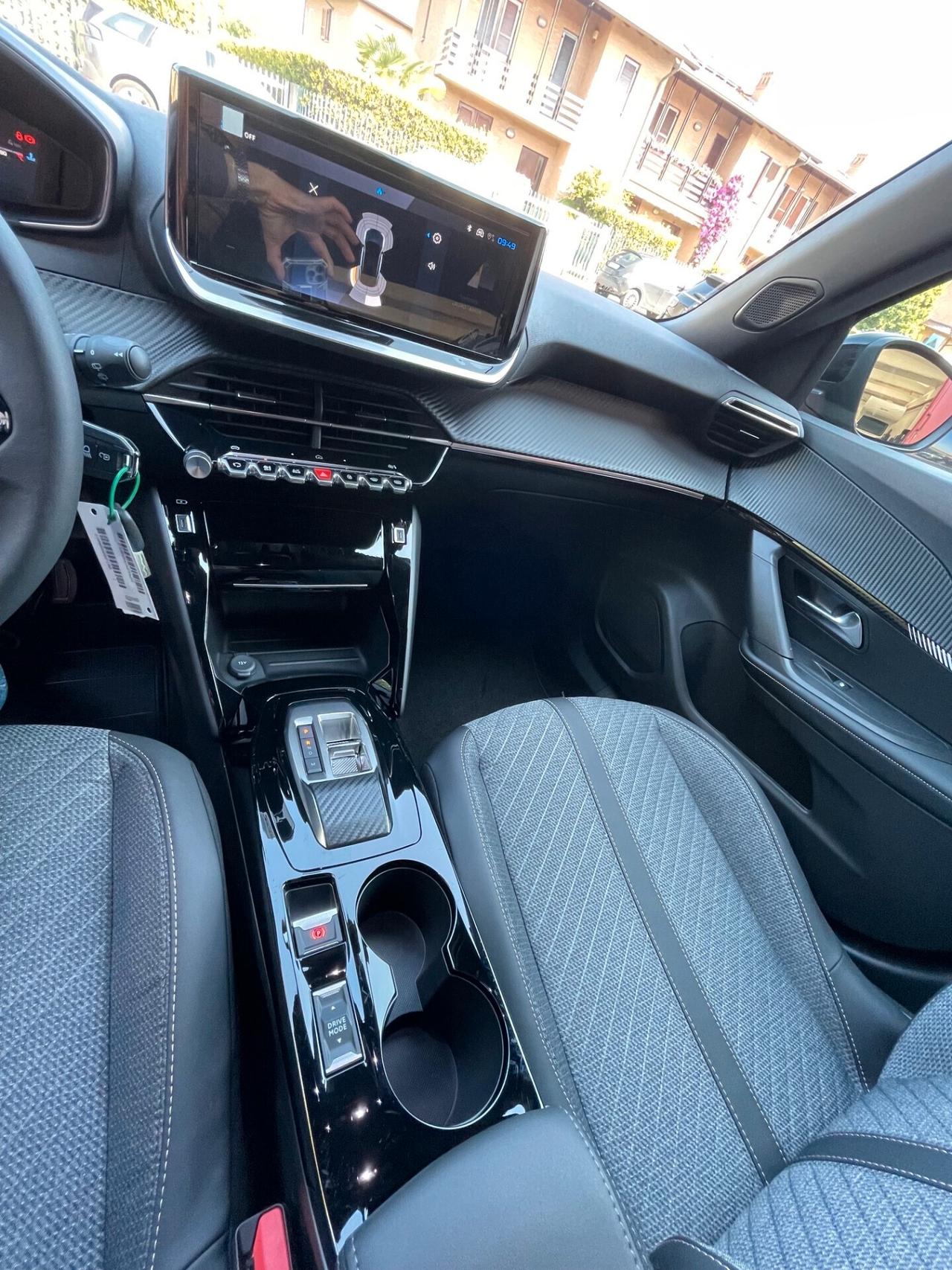 Peugeot 2008 1.2 hybrid Allure 136cv e-dcs6