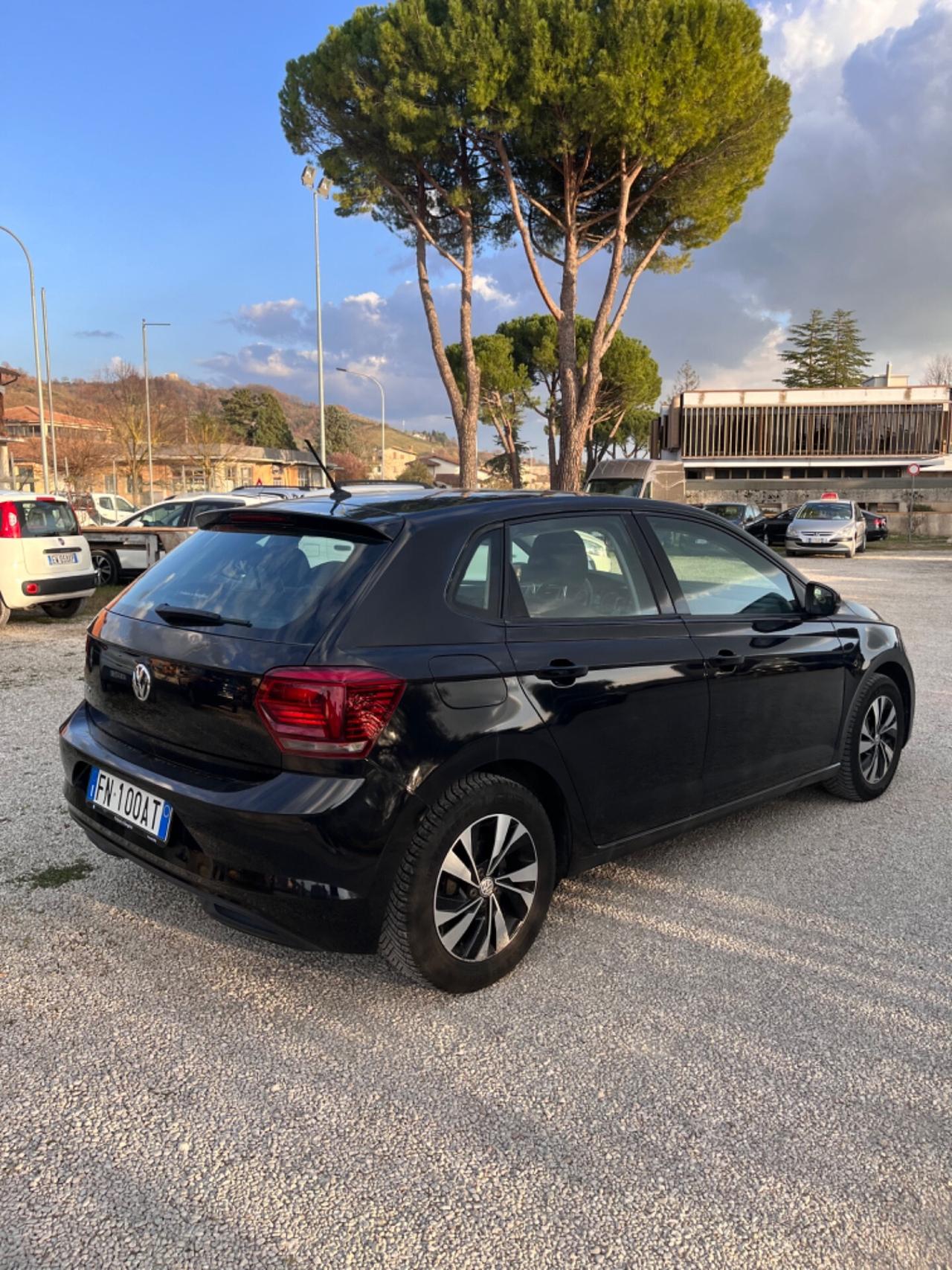 Volkswagen Polo 1.6 TDI PERFETTA SI NEOPATENTATI