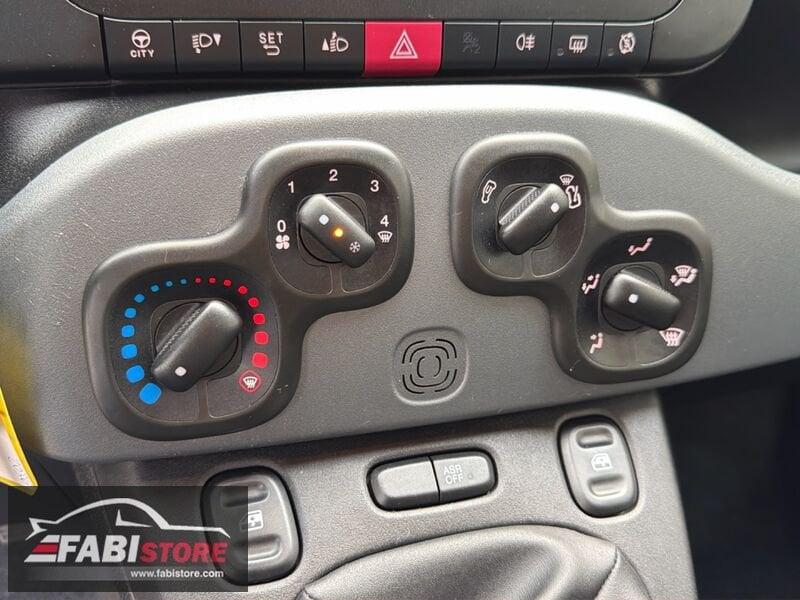 FIAT Panda 1.0 Hybrid 70 Cv City Life - Clima, Radio, Ruotino ecc