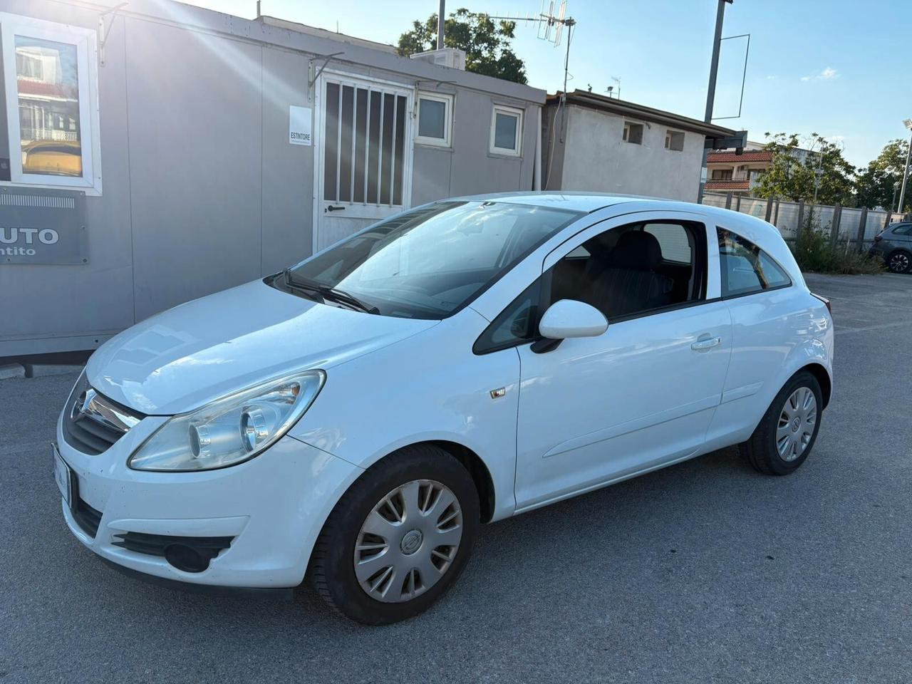 Opel Corsa 1.2 3 porte Sport