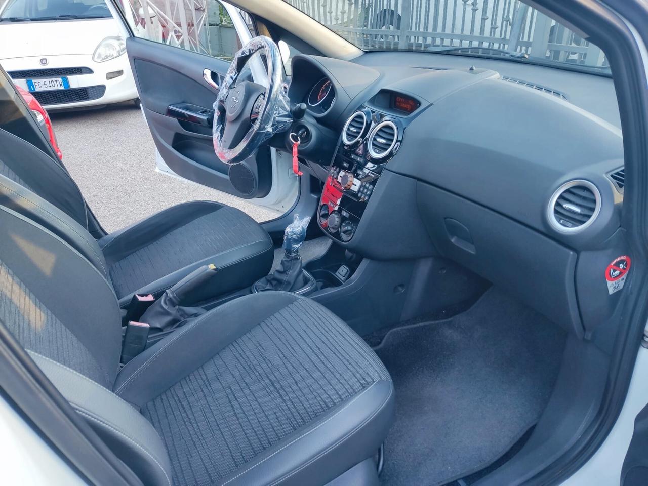 Opel Corsa 1.2 5 porte Edition