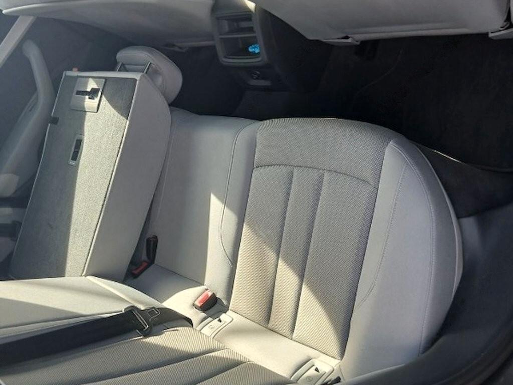 AUDI A4 AVANT 30 TDI 136CV S-TRONIC BUSINESS ( FARI LED - CRUISE - NAVI - PDC )