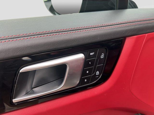 PORSCHE Cayenne Coupé Coupé 3.0 V6 E-Hybrid Platinum Edition