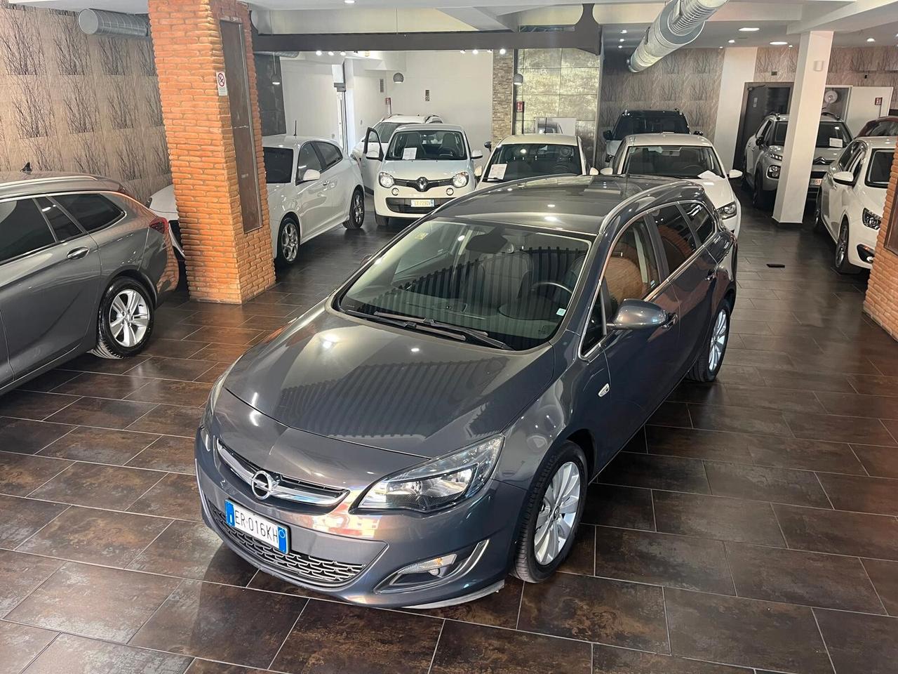 Opel Astra 1.7 CDTI 110CV Sports Tourer Cosmo
