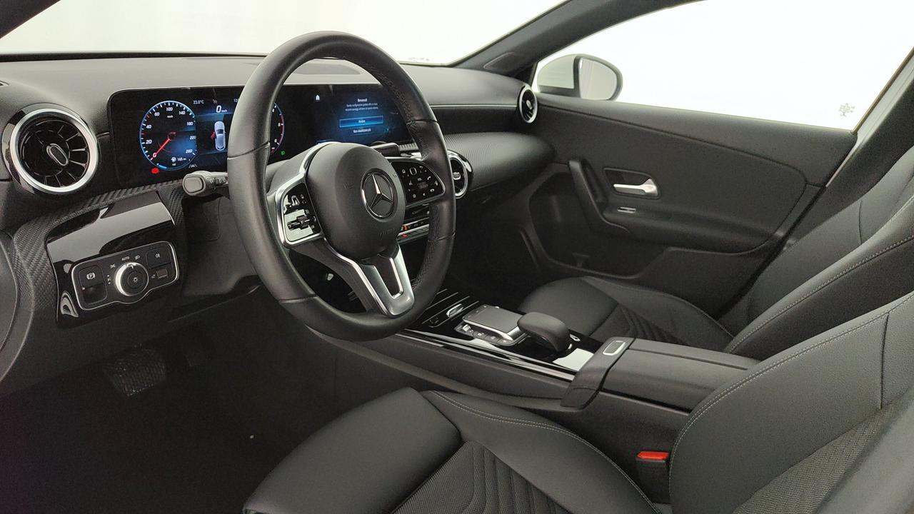 Mercedes-Benz A 180 d Sport auto