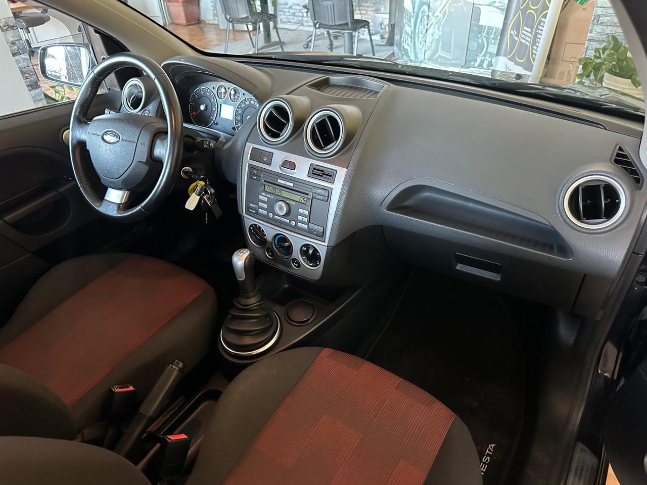 Ford Fiesta 1.2benz. 98.000km