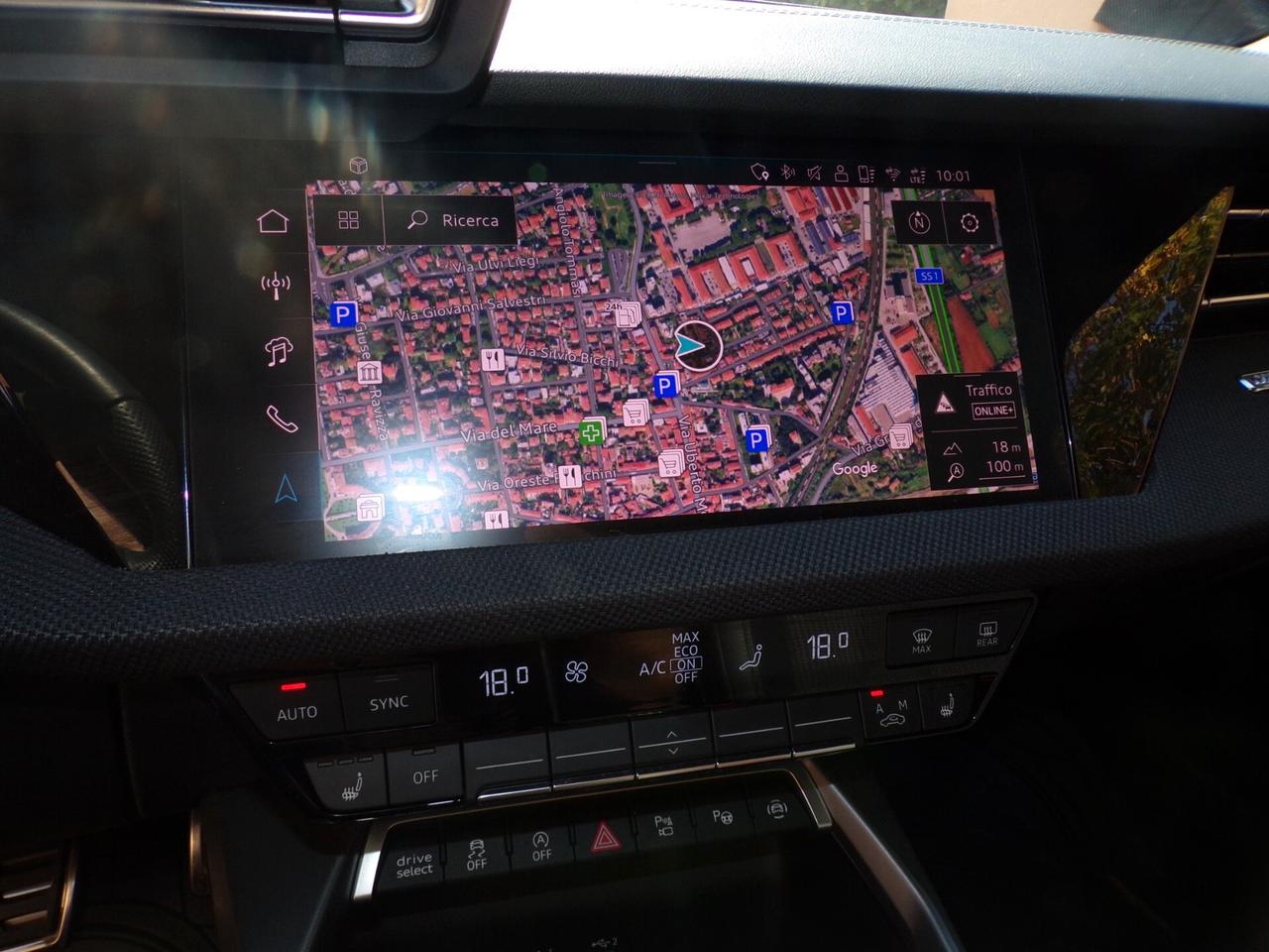 Audi A3 Sedan 1.5 TFSI MHEV S line Edition S-tronic – Fari LED Matrix Navi Pari al Nuovo