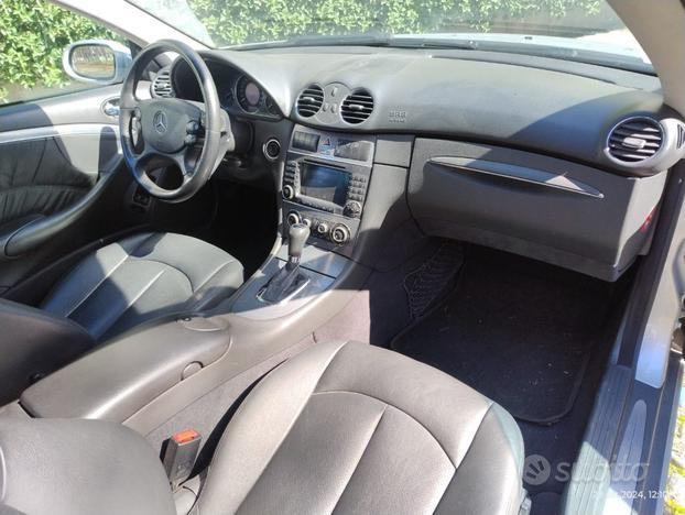MERCEDES-BENZ CLK 270 CDI Avantgarde Autom. full