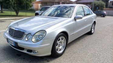 Mercedes E 200 K metano Avantgarde