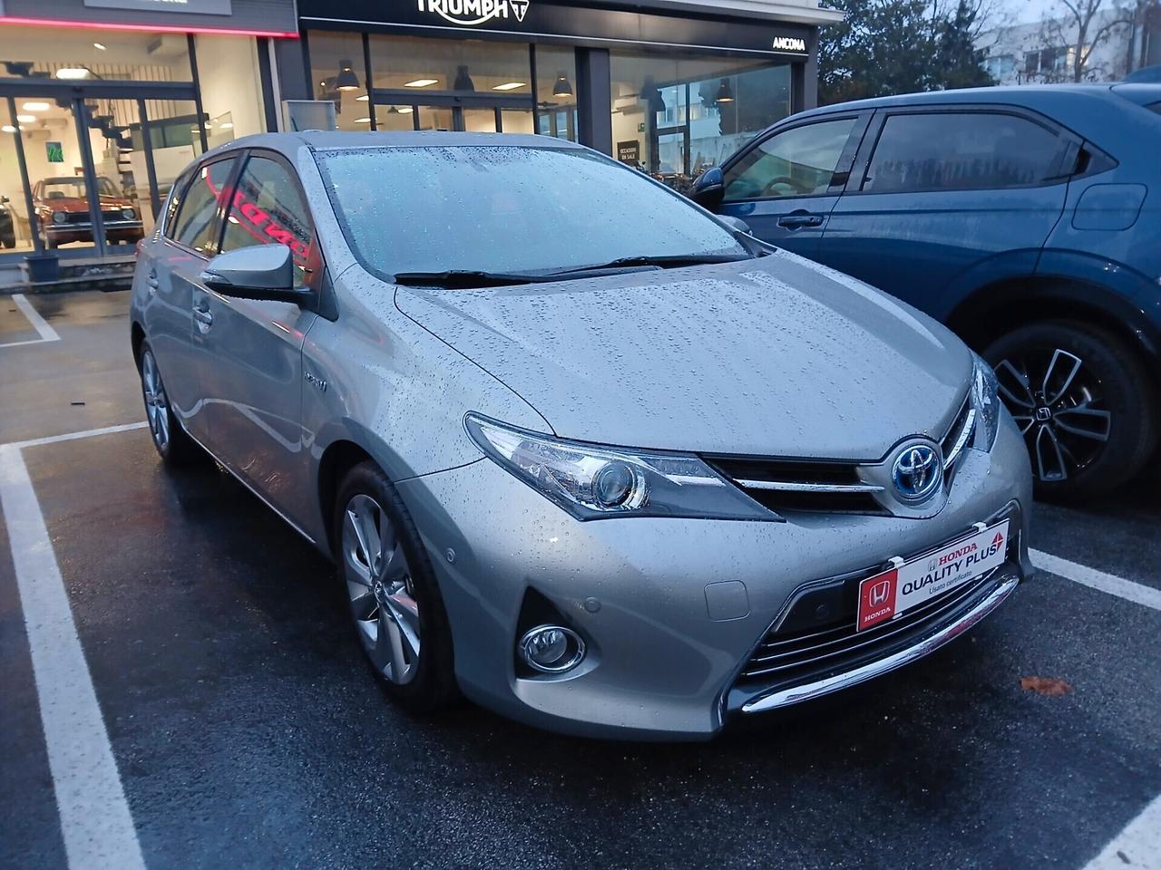 Toyota Auris 1.8 Hybrid Lounge