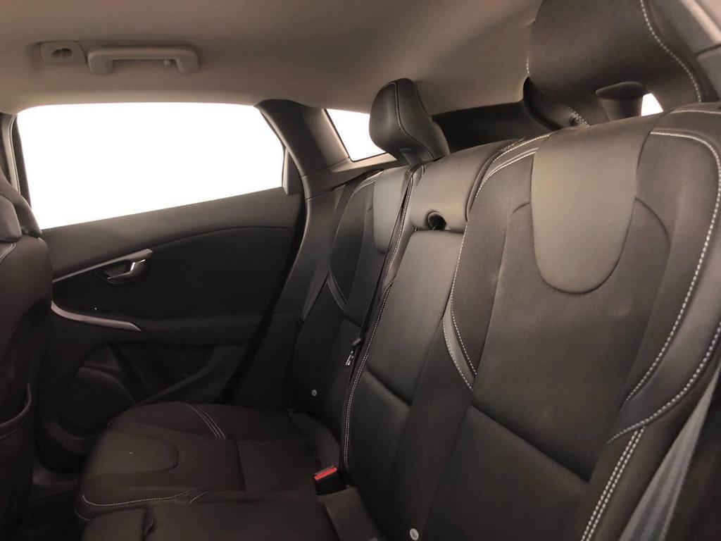 Volvo V40 2.0 D2 R-Design