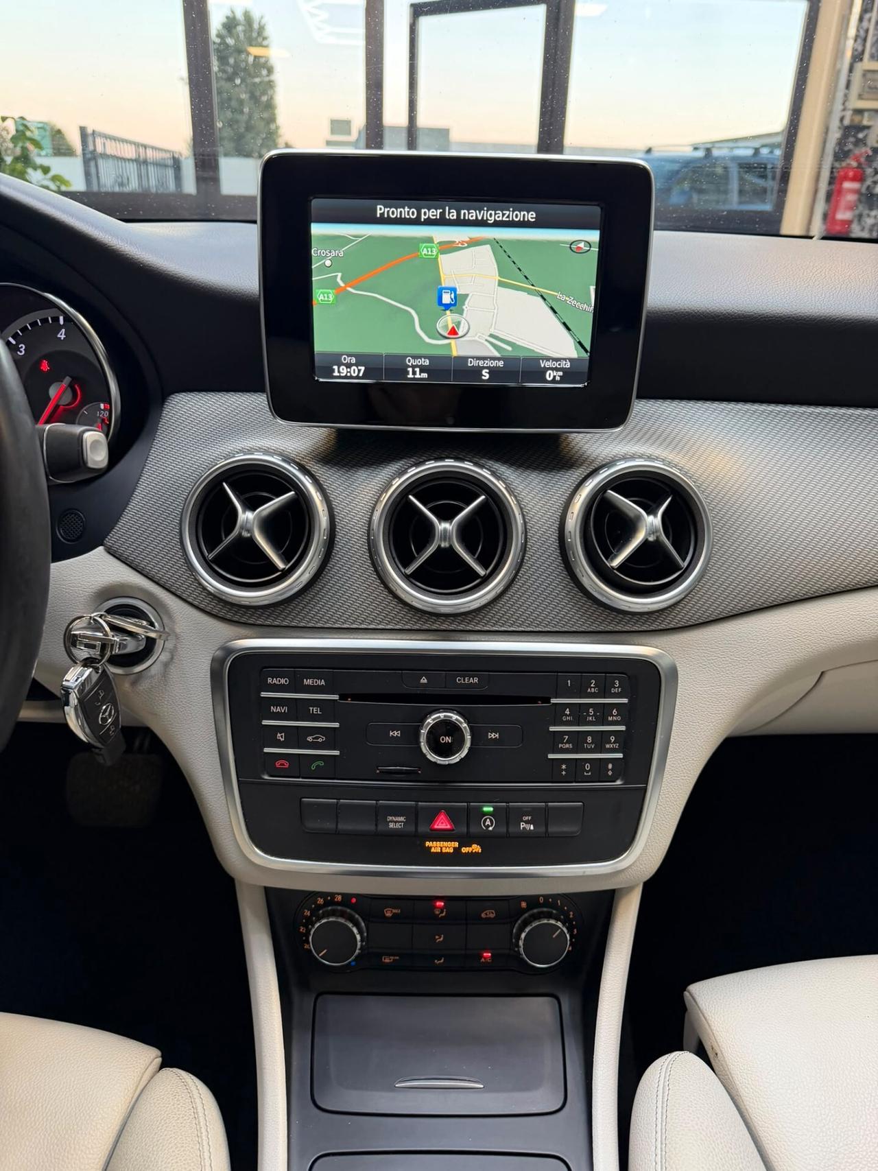 Mercedes-benz GLA 200 d Automatic Premium