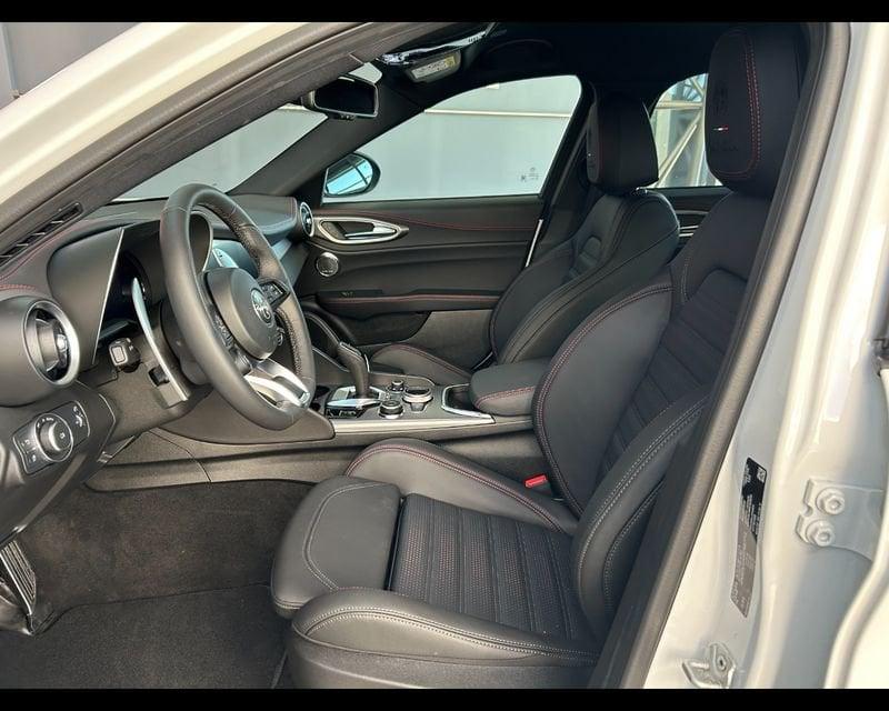 Alfa Romeo Giulia 2.2 Turbodiesel 210 CV AT8 AWD Q4 Tributo Italiano