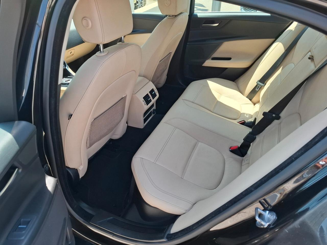 Jaguar XF 2.0 D 180 CV aut. Prestige anno 2016