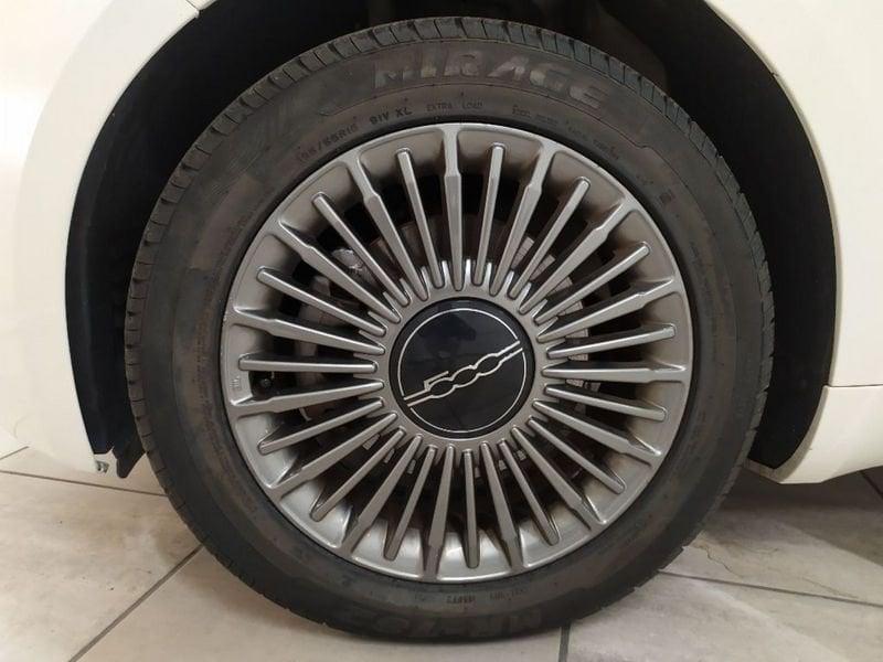 FIAT 500 500e 42 kWh La Prima