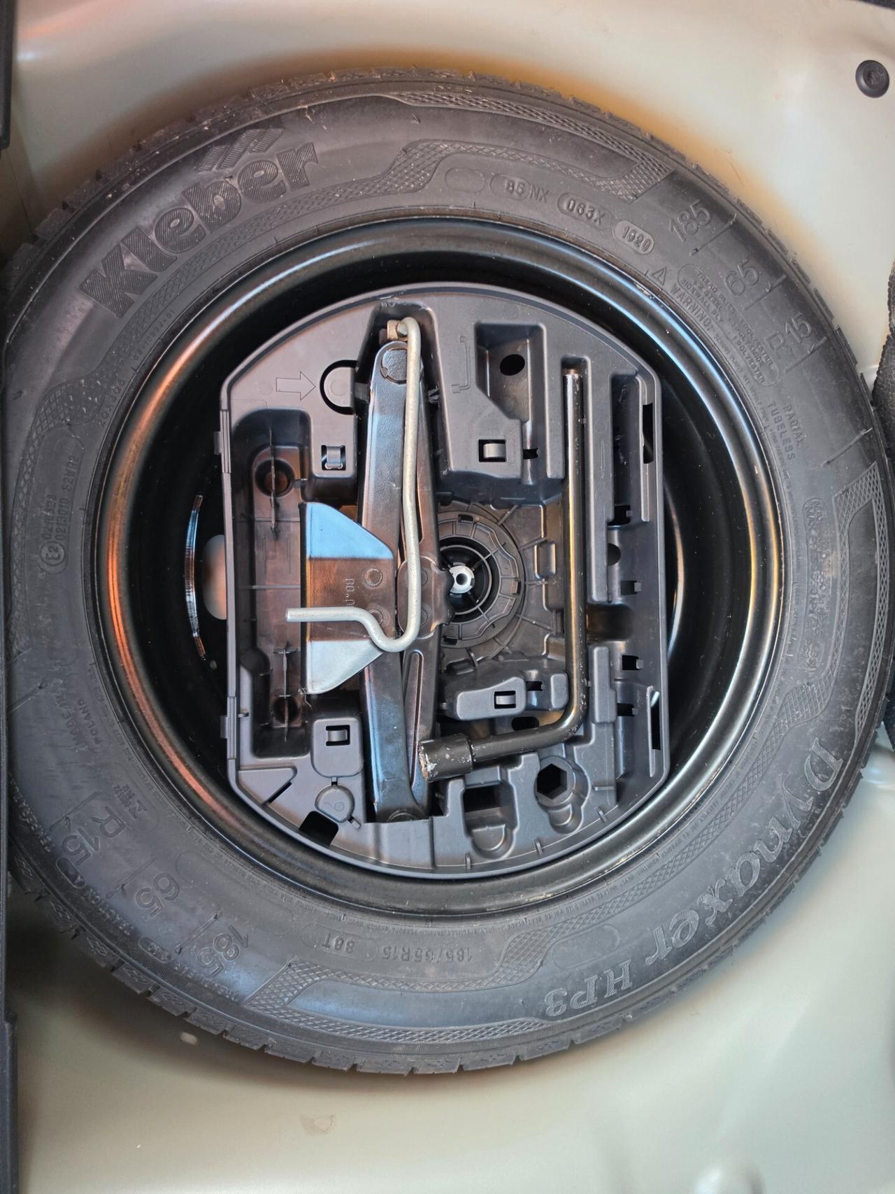 Citroen C3 1.2 BENZINA 83CV Feel