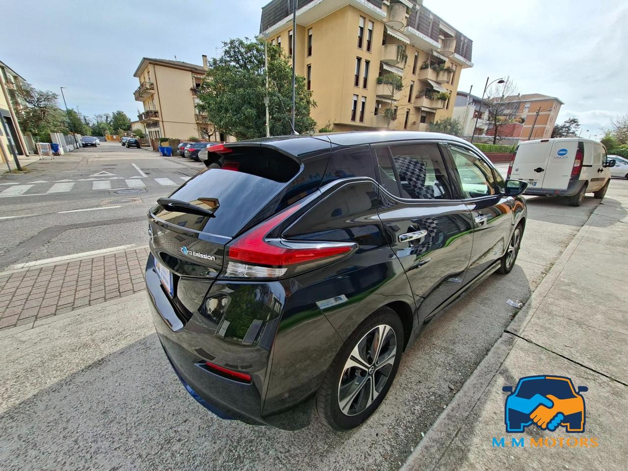 NISSAN LEAF techna - pro 122 cv