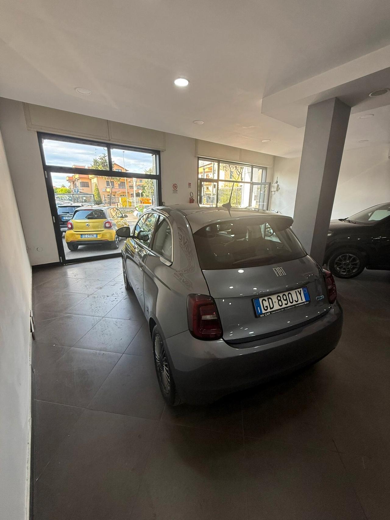 Fiat 500 500e Berlina 42 kWh Passion