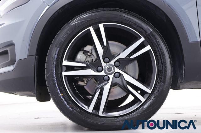VOLVO XC40 T5 RECHARGE PLUG-IN HYBRID R-DESIGN