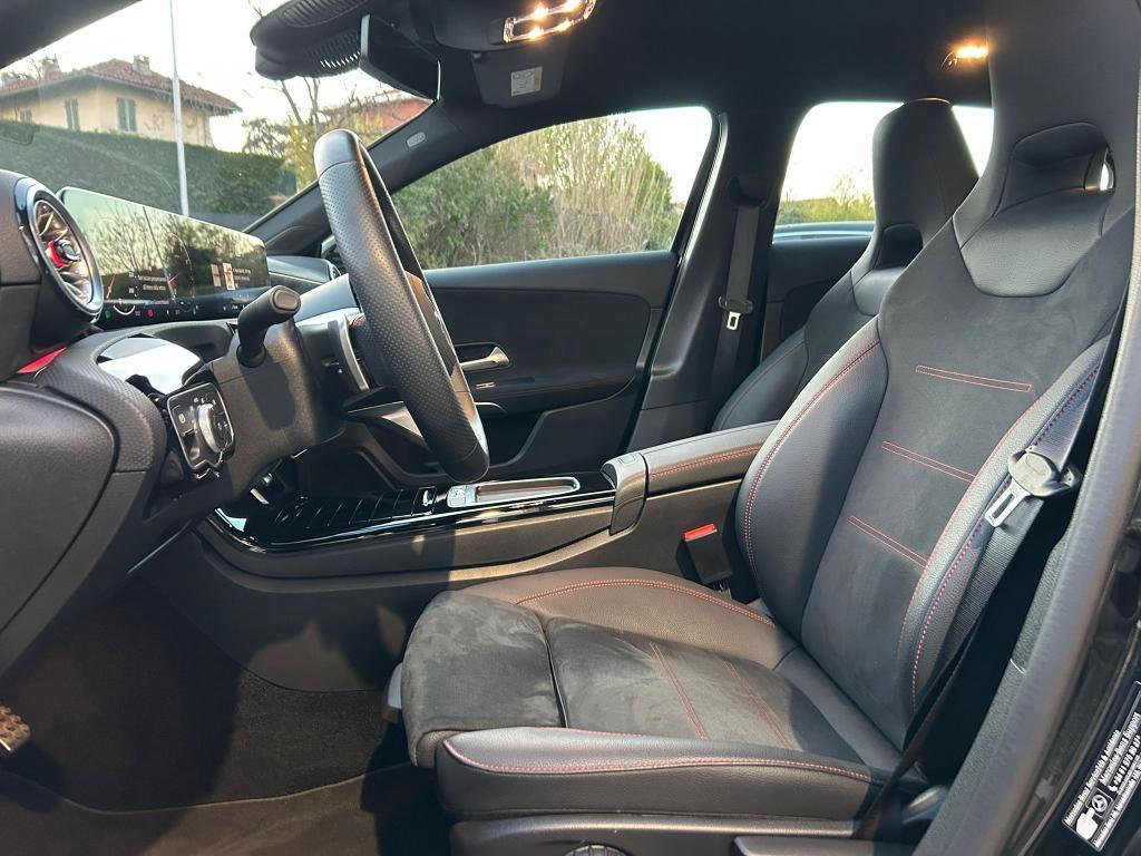 Mercedes A 180 AMG Line Premium 7G-DCT