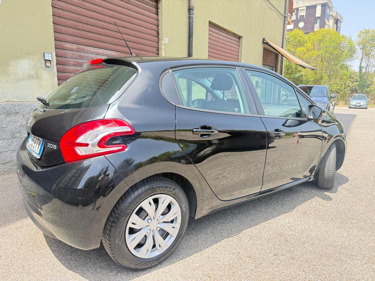 Peugeot 208 1.4 HDi 68 CV 5 porte Active