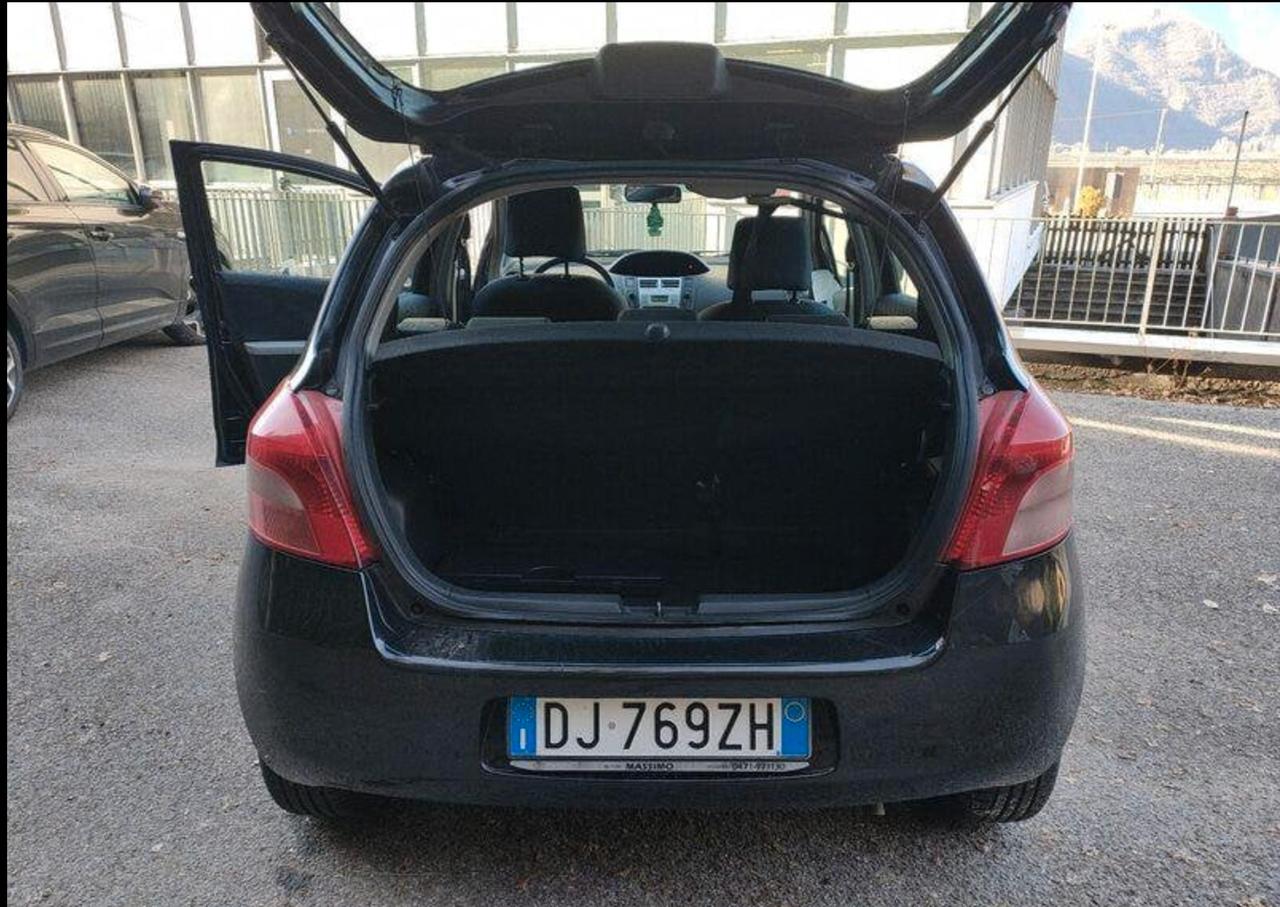 Toyota Yaris 1.3 5 porte Sol