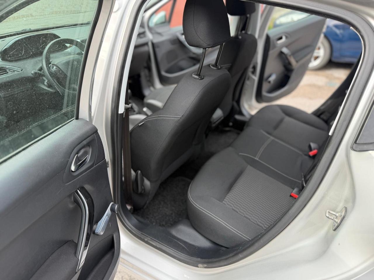 Peugeot 208 BlueHDi 75 5 porte Allure