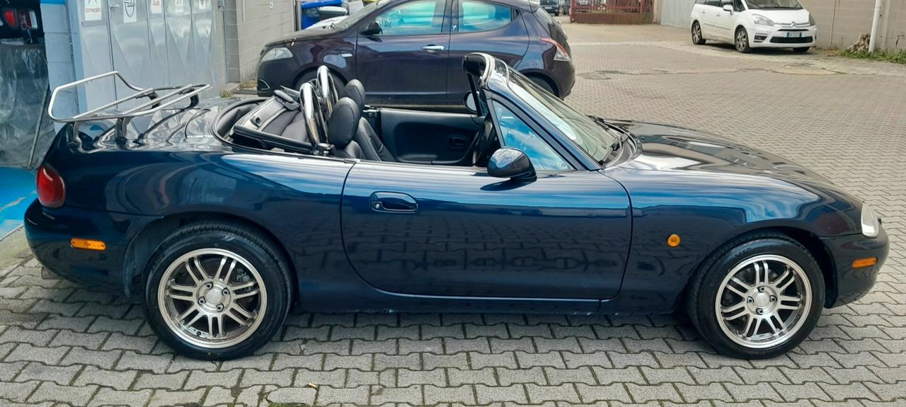 Mazda MX-5 1.6i 16V cat