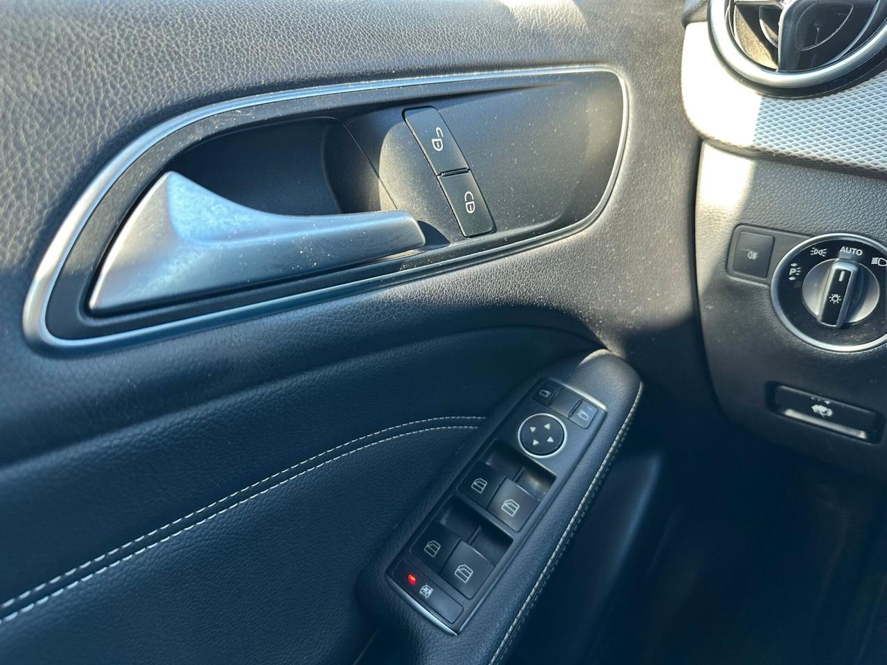 Mercedes-benz B 180 d Business