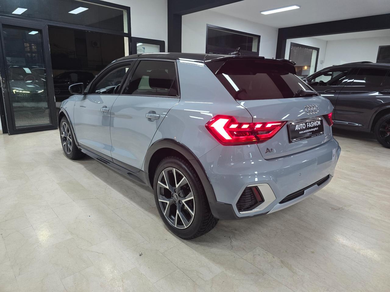 Audi A1 citycarver 30 TFSI Admired
