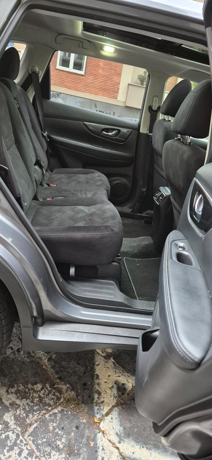 Nissan X-Trail 1.6 dCi Tekna - 7 POSTI