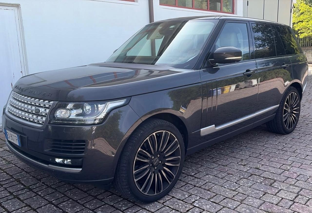 Land Rover Range 4.4 SDV8 Vogue LWB